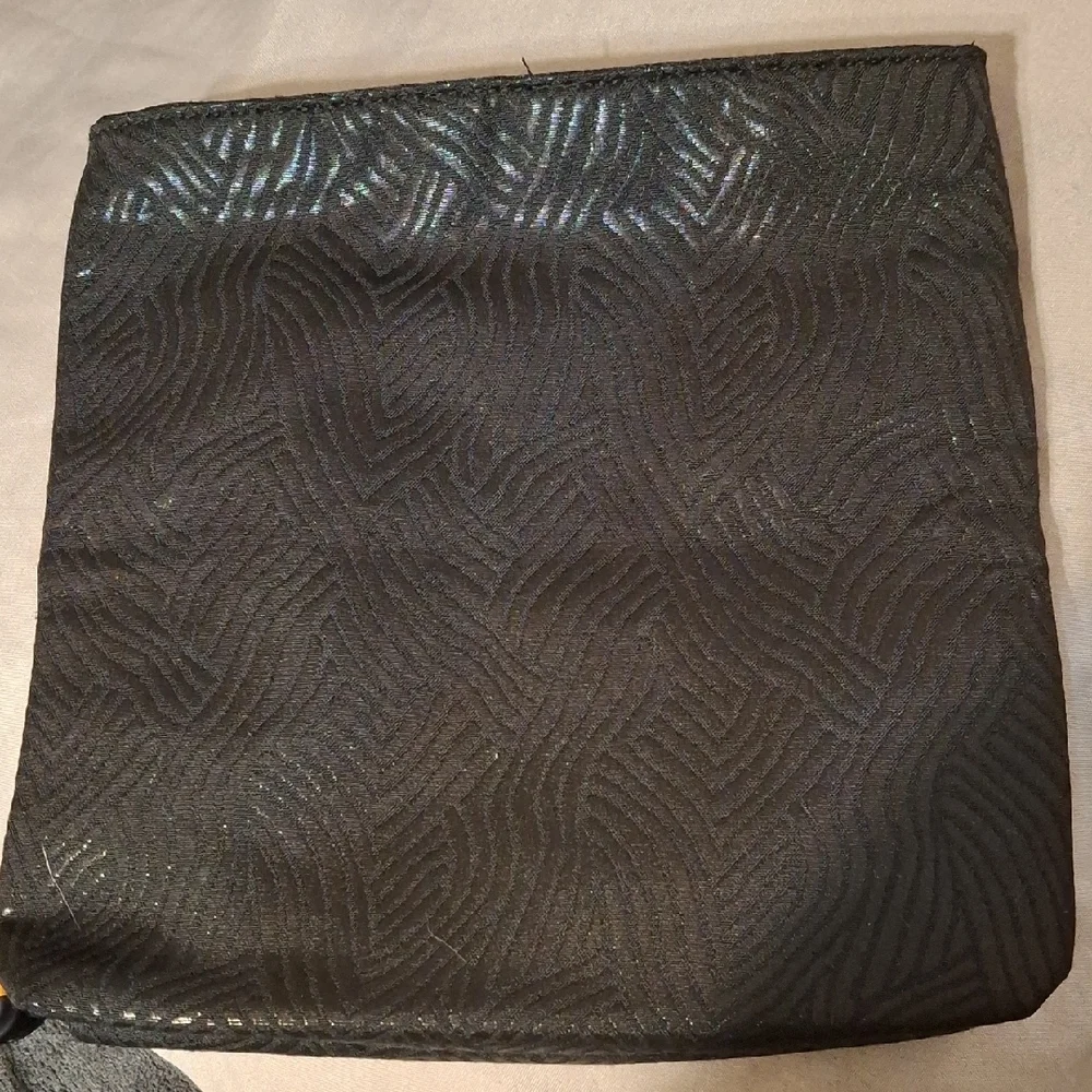 Estee Lauder Black Textured Clutch Cosmetics Makeup Pouch NWOT